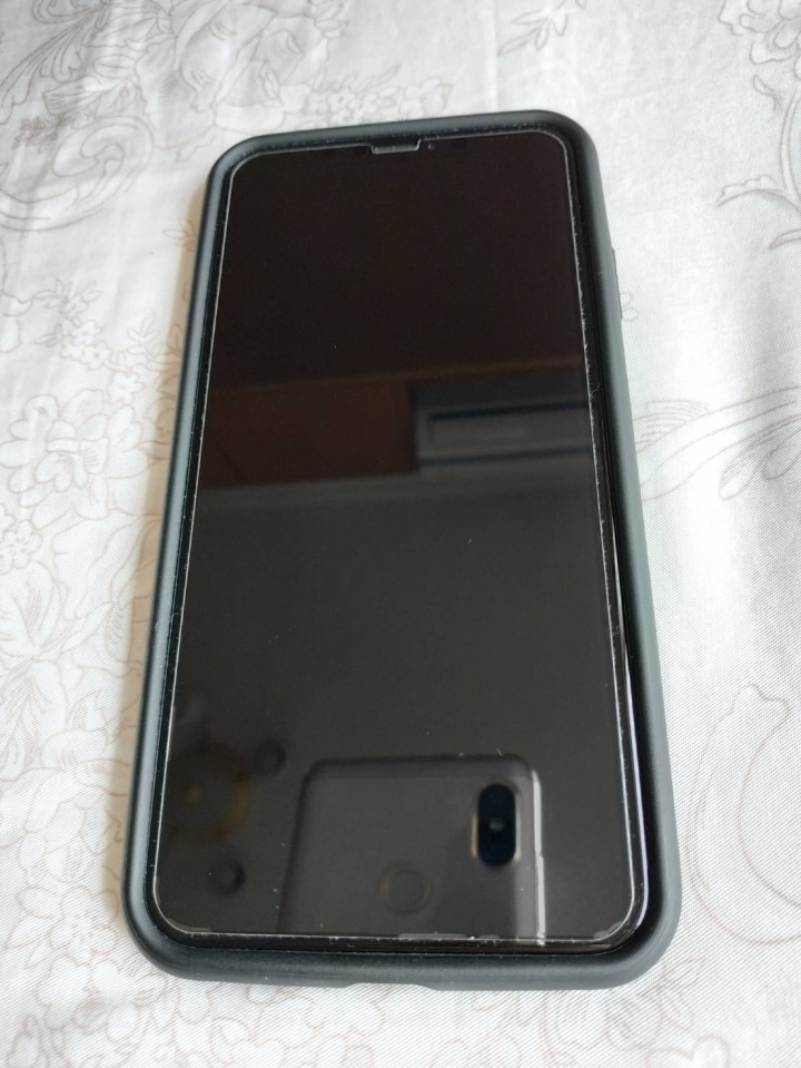 iPhone XS MAX 金色開箱