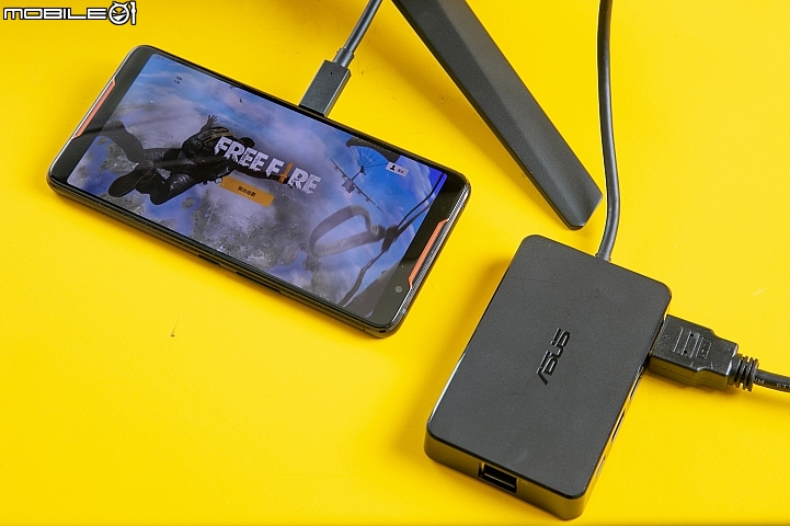 跳脱行動電競思維!華碩ROG Phone全套配件體驗
