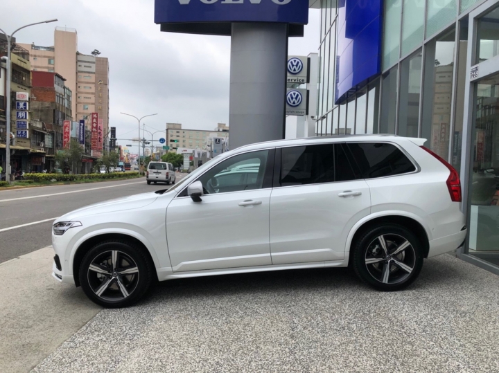 XC90 T5R試乘 跑車座椅或是通風座椅 煩請給建議