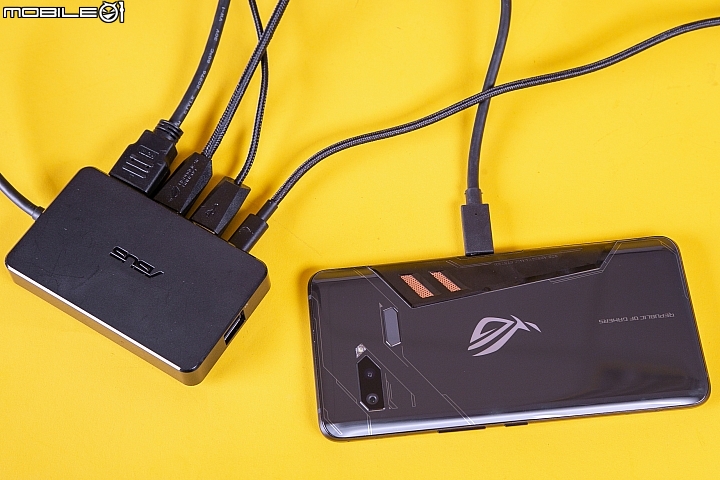跳脱行動電競思維!華碩ROG Phone全套配件體驗