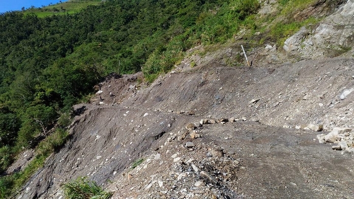太麻里金針山花季遊