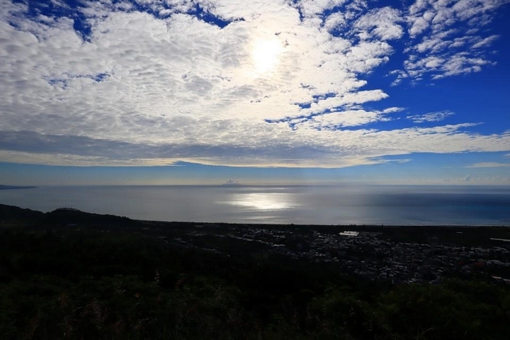 太麻里金針山花季遊