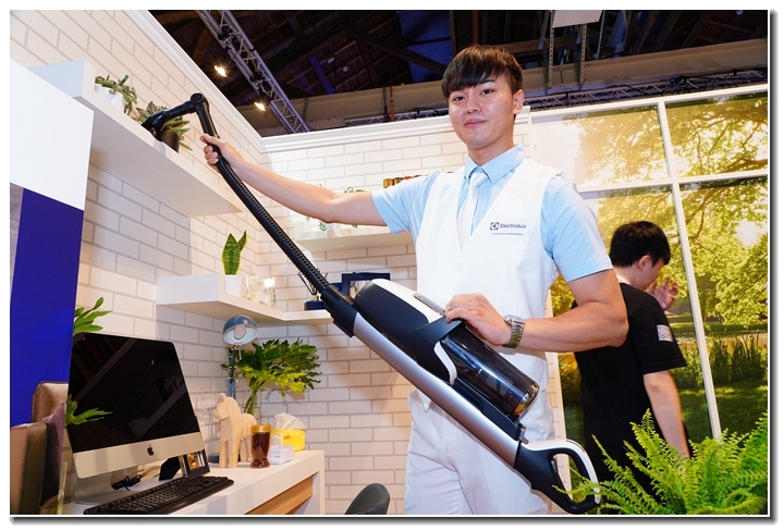 吸塵攻略,伊萊克斯 PURE F9 滑移百變吸塵器,徹底解決你的吸塵困擾