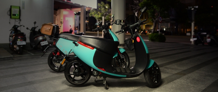 我的 gogoro S2 變裝日誌:烤漆、包膜、水轉印?大亂鬥!