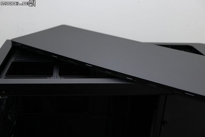 質感美型 Fractal Design R6 Black TG 靜音機殼王者開箱