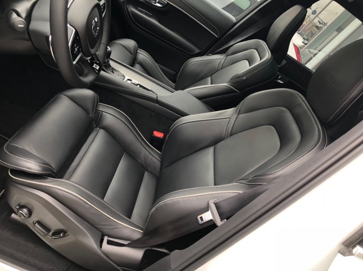 XC90 T5R試乘 跑車座椅或是通風座椅 煩請給建議