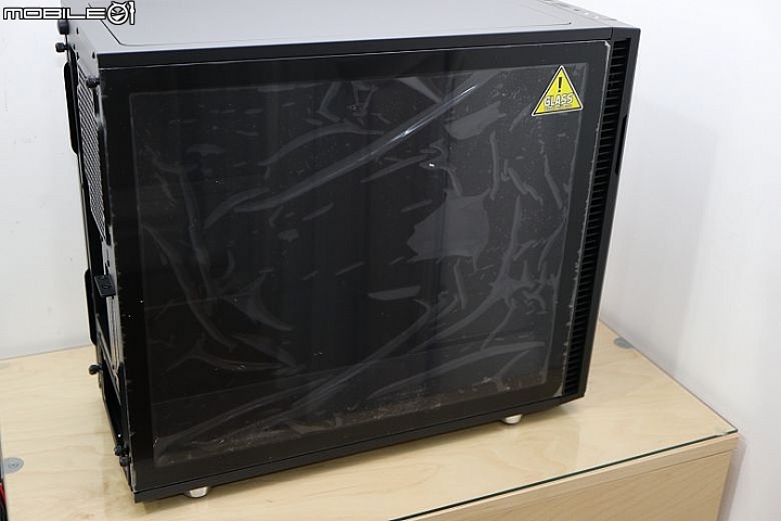 質感美型 Fractal Design R6 Black TG 靜音機殼王者開箱