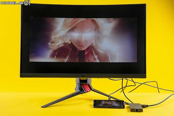 跳脱行動電競思維!華碩ROG Phone全套配件體驗