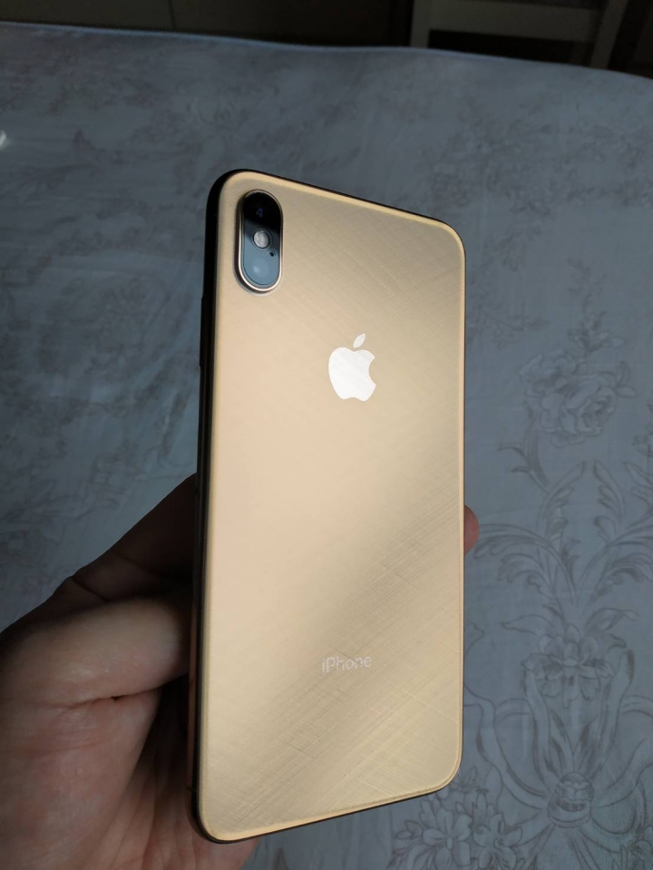 iPhone XS MAX 金色開箱