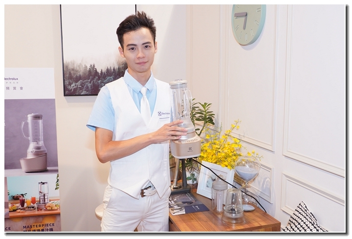 吸塵攻略,伊萊克斯 PURE F9 滑移百變吸塵器,徹底解決你的吸塵困擾