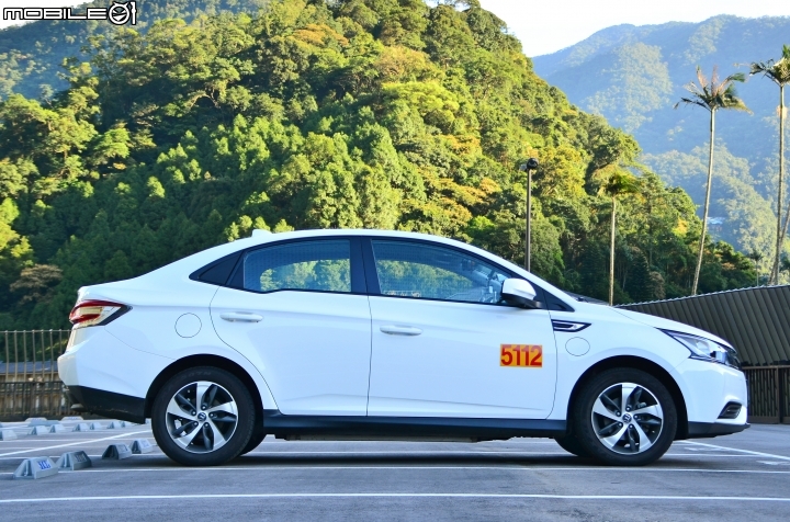 Luxgen S3 電動車搶先體驗！能否成為運將新寵？