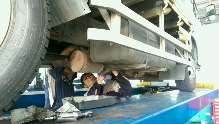 Hino 300 3噸半DPF 保養