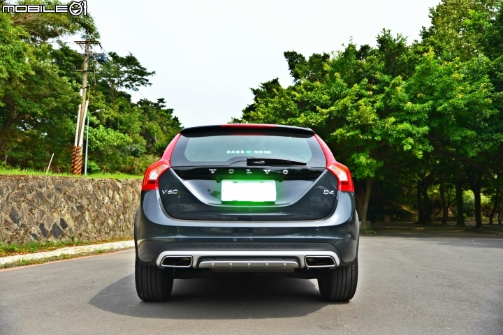 【AJ今天不開箱】來聊聊VOLVO給我的感覺吧-V60 CC