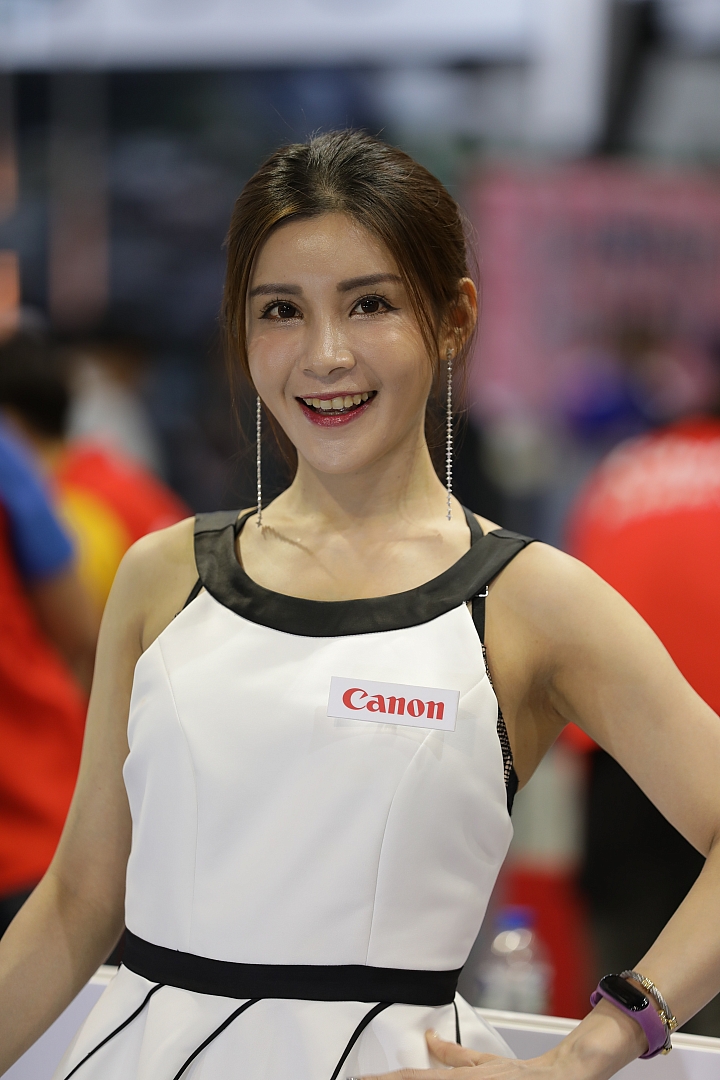 Canon EF 70-200mm f/2.8L IS III USM 實拍: Canon EOS 5D Mark IV 190mm ISO800 f/2.8 1/250s Canon EF 70-200mm f/2.8L IS III USM 實拍: Canon EOS 5D Mark IV 190mm ISO800 f/2.8 1/250s