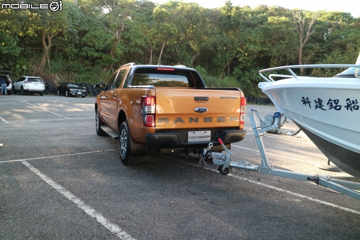 不管是柏油路或是石頭路,只要有FORD RANGER 就都是好路