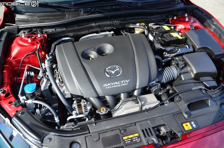 進口中型掀背車誰與爭鋒!Auris/Mazda3/Golf/Ioniq集體評比與330公里油耗實測