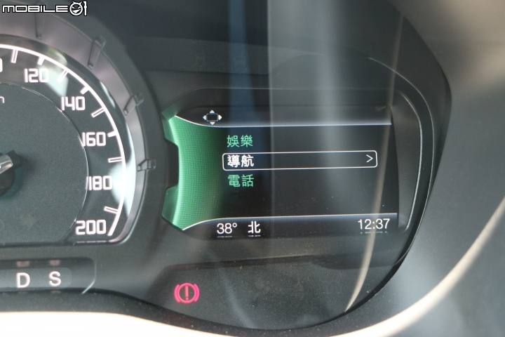 不管是柏油路或是石頭路,只要有FORD RANGER 就都是好路
