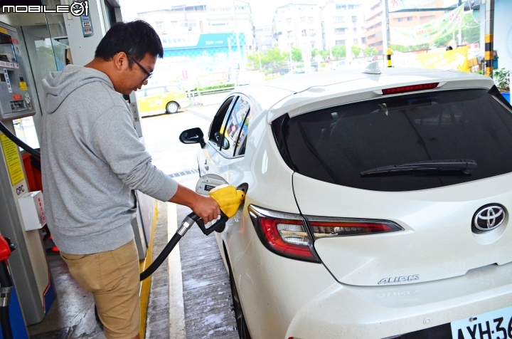 進口中型掀背車誰與爭鋒!Auris/Mazda3/Golf/Ioniq集體評比與330公里油耗實測