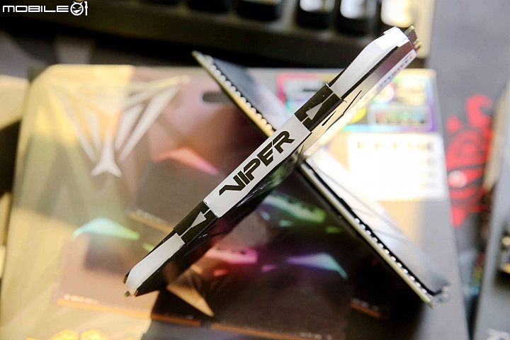 PATRIOT VIPER RGB DDR4-3000 入手開箱測試