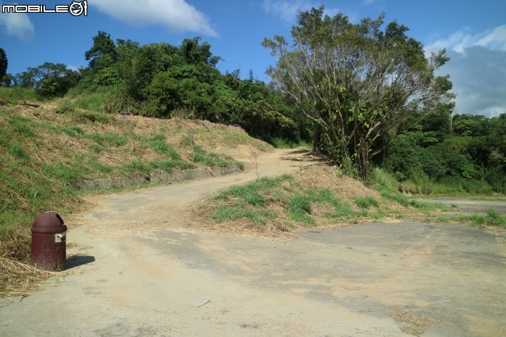 不管是柏油路或是石頭路,只要有FORD RANGER 就都是好路