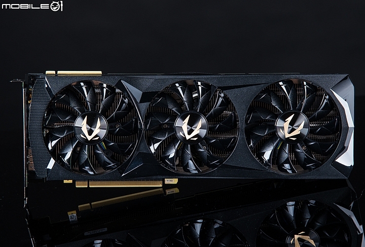 華碩ROG STRIX & ZOTAC RTX2080Ti 顯示卡實測 三風扇強效散熱加持