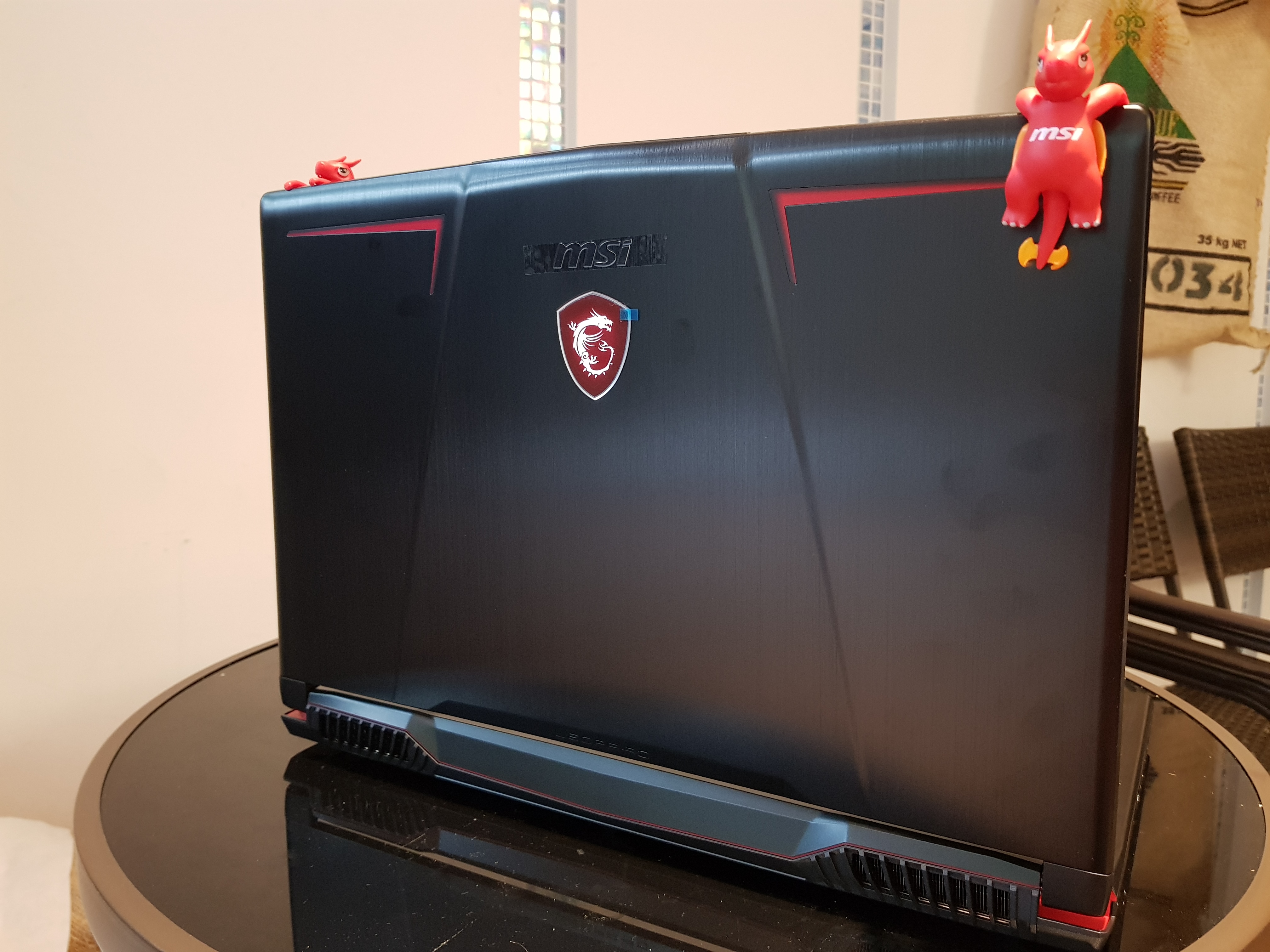 【小宅開箱】【閒聊】MSI GP63-8RE 平價-也能成為電競的一席
