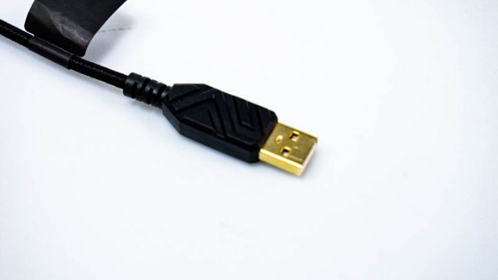 俗又大碗C/P值爆棚 – LEXMA X710電競專用耳麥