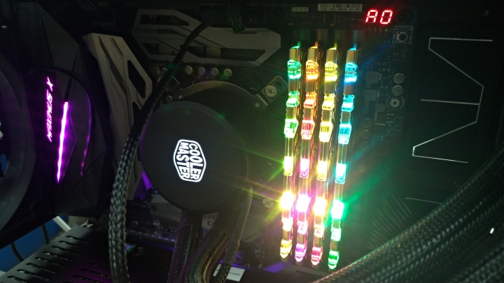 宇瞻AS330 PANTHER SSD、PANTHER DDR4 RGB開箱