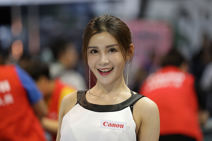 【試玩】Canon EF 70-200mm f/2.8L IS III USM 台北攝影展開賣 建議售價 NT＄64,900！