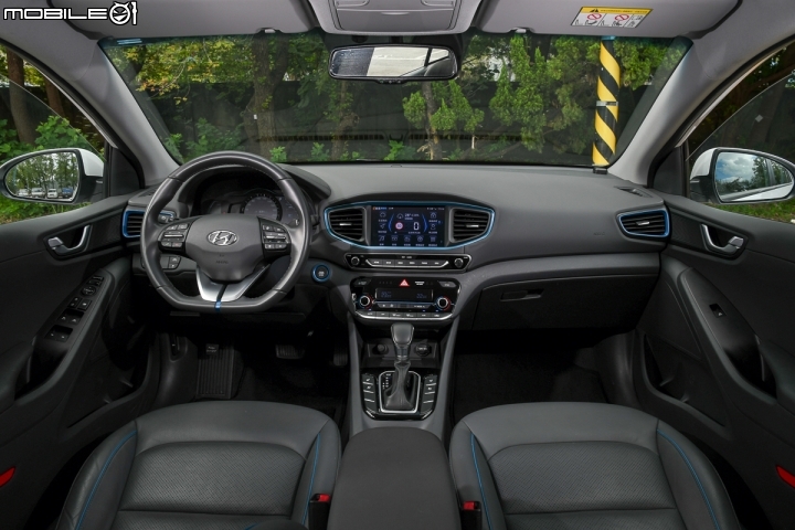 進口中型掀背車誰與爭鋒!Auris/Mazda3/Golf/Ioniq集體評比與330公里油耗實測