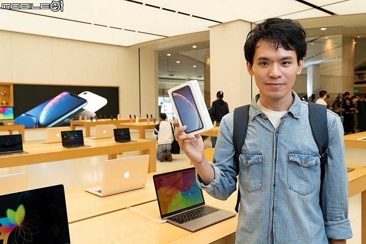 Apple iPhone XR 開賣! 小惡魔帶你看六色實機質感!