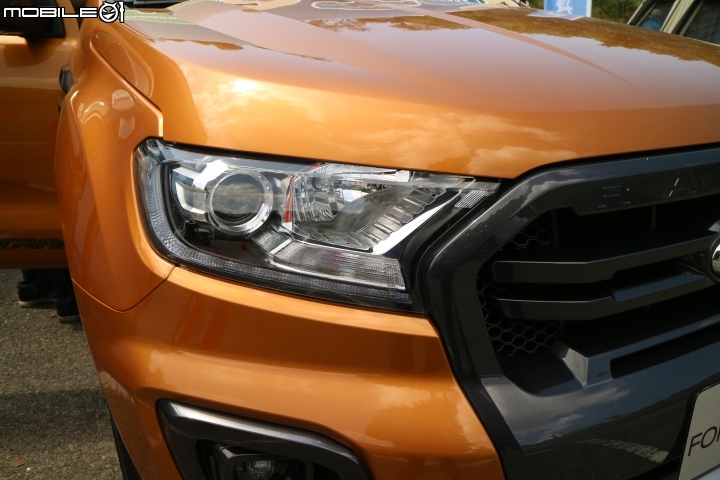 不管是柏油路或是石頭路,只要有FORD RANGER 就都是好路