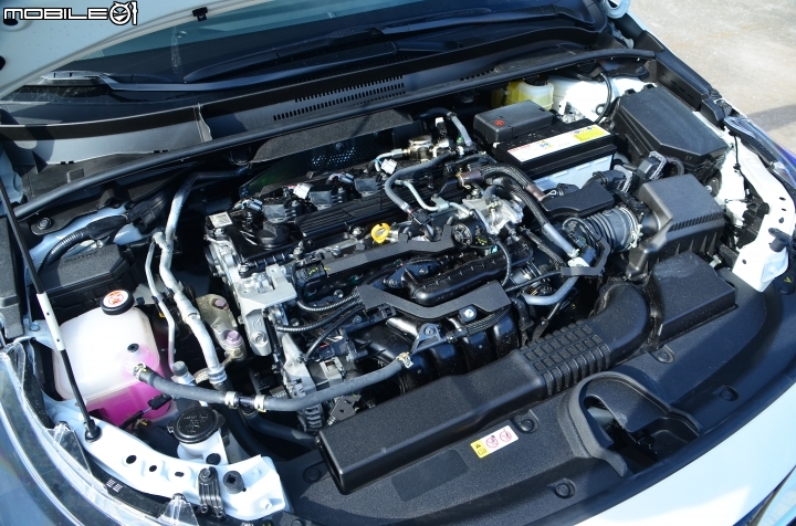 進口中型掀背車誰與爭鋒!Auris/Mazda3/Golf/Ioniq集體評比與330公里油耗實測