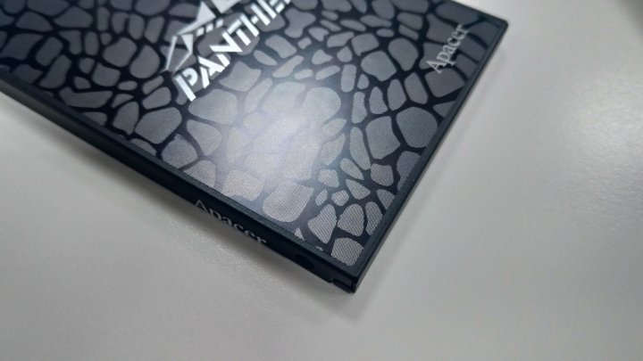 宇瞻AS330 PANTHER SSD、PANTHER DDR4 RGB開箱