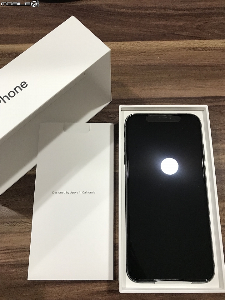 IPhone XS MAX 64G 太空灰 開箱