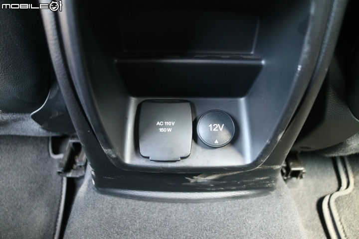 不管是柏油路或是石頭路,只要有FORD RANGER 就都是好路