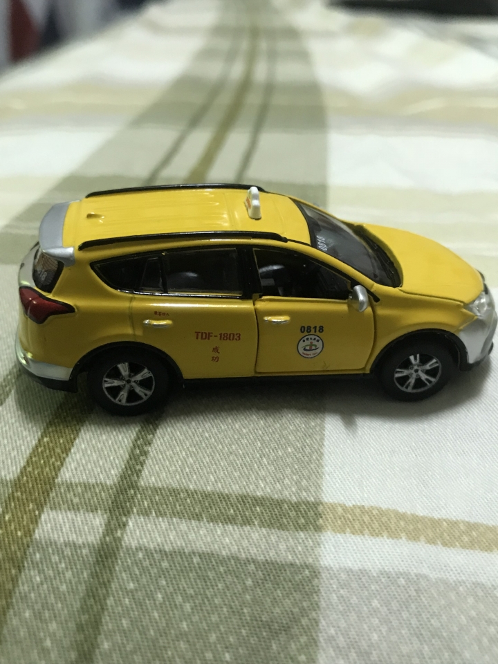 TINY 台灣計程車 RAV4開箱趣