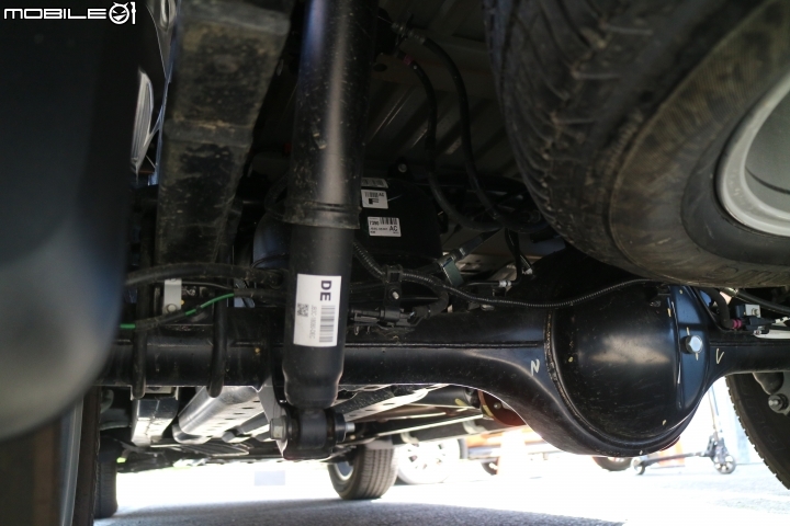 不管是柏油路或是石頭路,只要有FORD RANGER 就都是好路