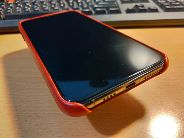 金Xs Max 原廠皮革(紅) Catalyst透明色 moshi vitros全透明分享
