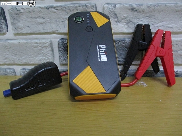 開箱(多用途法寶)【PHILO飛樂】【EBC-9105 汽柴油救車行動電源】(救我救我救救我的車)。