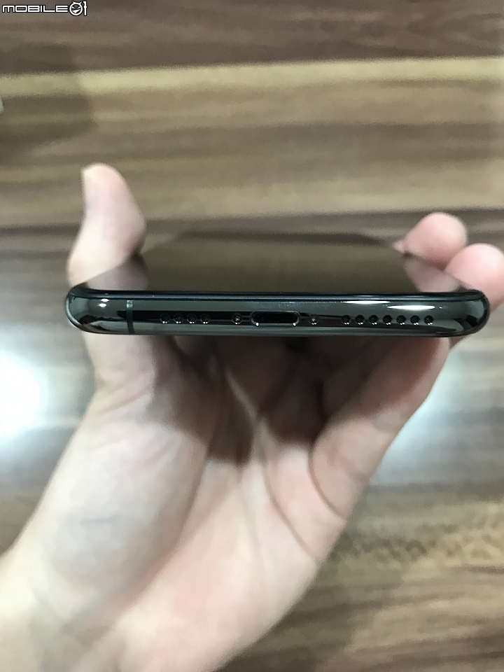 IPhone XS MAX 64G 太空灰 開箱
