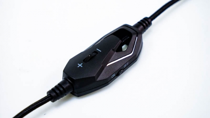 俗又大碗C/P值爆棚 – LEXMA X710電競專用耳麥