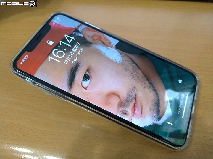金Xs Max 原廠皮革(紅) Catalyst透明色 moshi vitros全透明分享