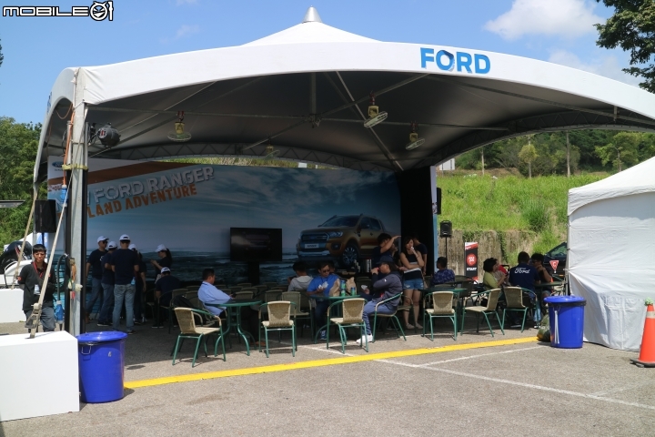 不管是柏油路或是石頭路,只要有FORD RANGER 就都是好路