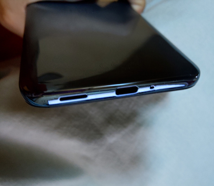 質感美機 HTC U12 life (藍色開箱!)