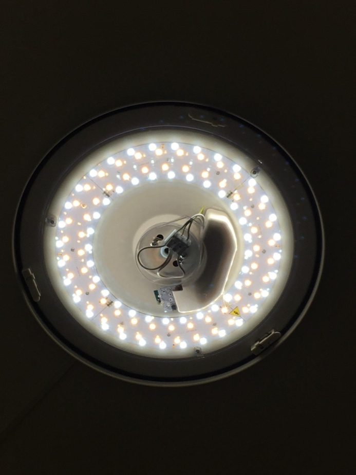 可調光LED吸頂燈安裝分享