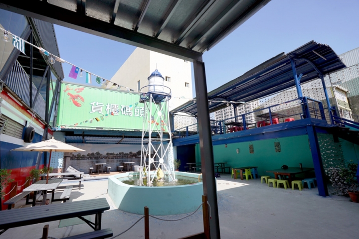 【台南海鮮餐廳】貨櫃碼頭 龍蝦海鮮主題餐廳|完整複製海港場景|天然甘甜神級海鮮|蝦中精品波士頓龍蝦|