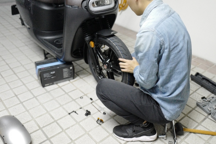 Gogoro S2 Café Racer交車之落地改!(圖多慎入)