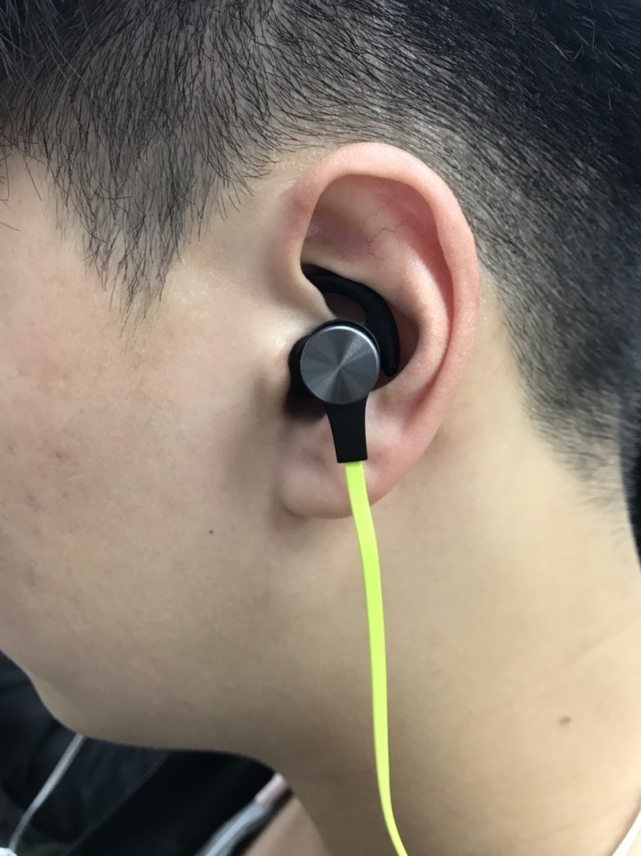 一次開箱4支不同顏色的TaoTronics TT-BH07藍牙耳機!!!!!!