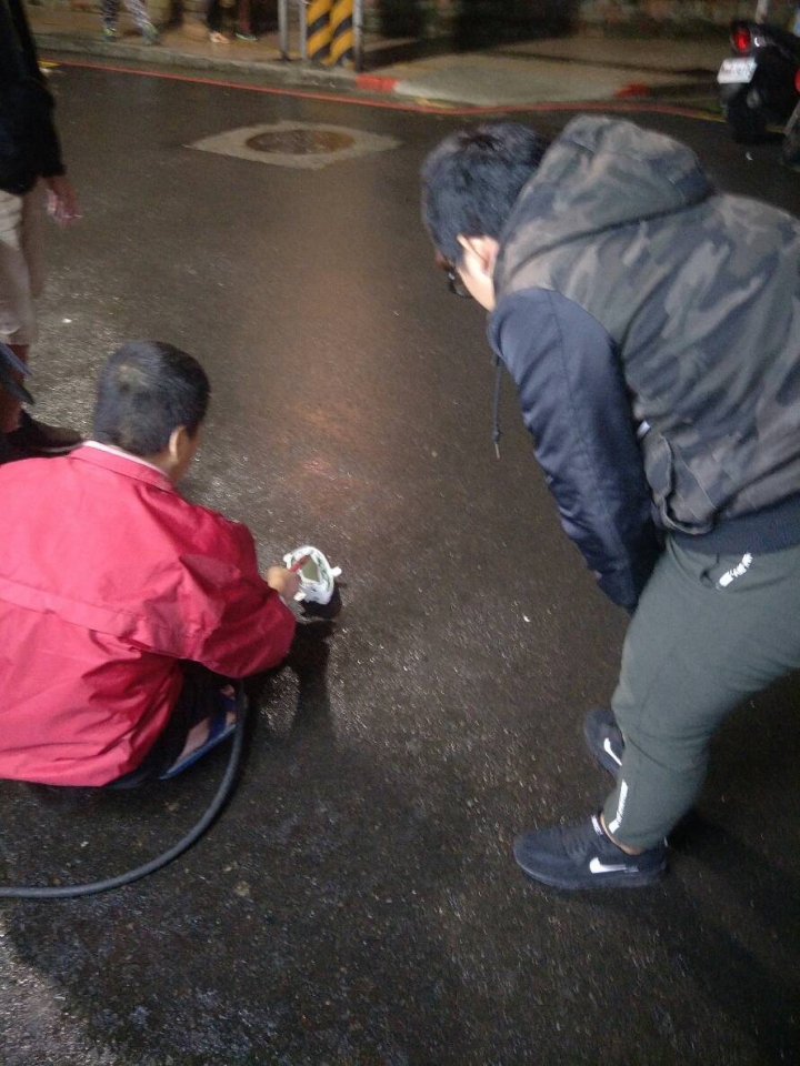 機車慘成蟻巢...(求助)